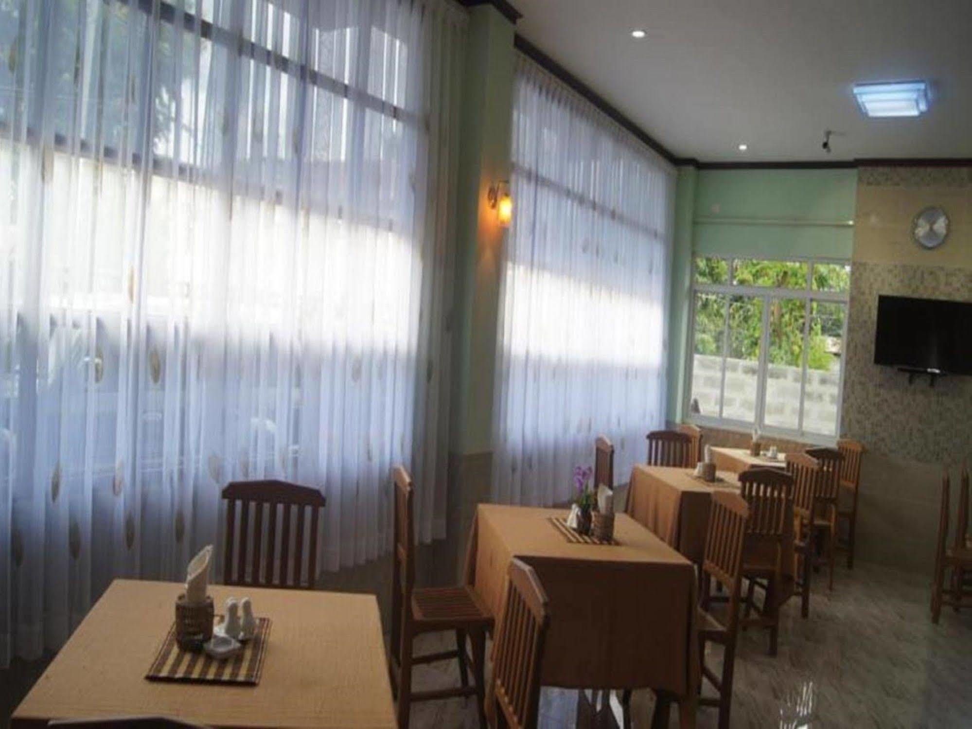 Yar Pyae Hotel Nyaung Shwe Exterior foto